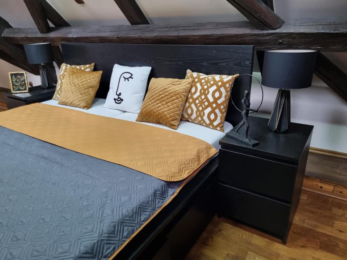 Galerie Vila Lucia 5 -Loft Apartman Plzeň Extérieur photo